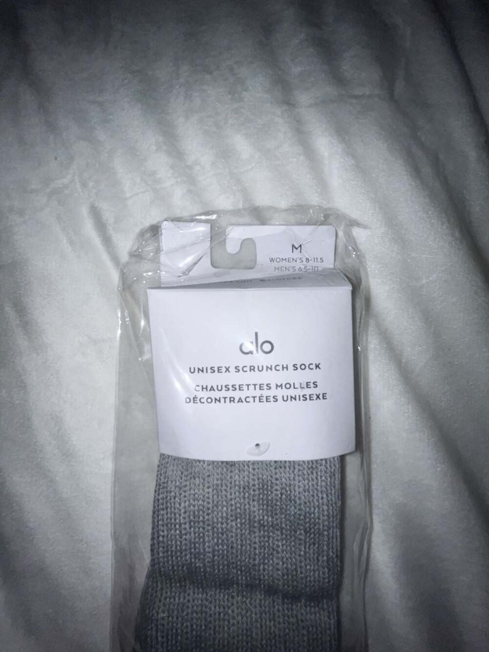 Alo Yoga Unisex Scrunch Sock Athletic Heather Grey Size M - Picture 3 of 4